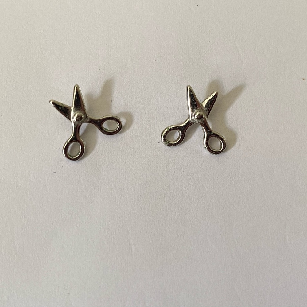 SCISSORS ♡ SILVER  Hair Stylist Minimalist Steel Stud Earrings Crafter
